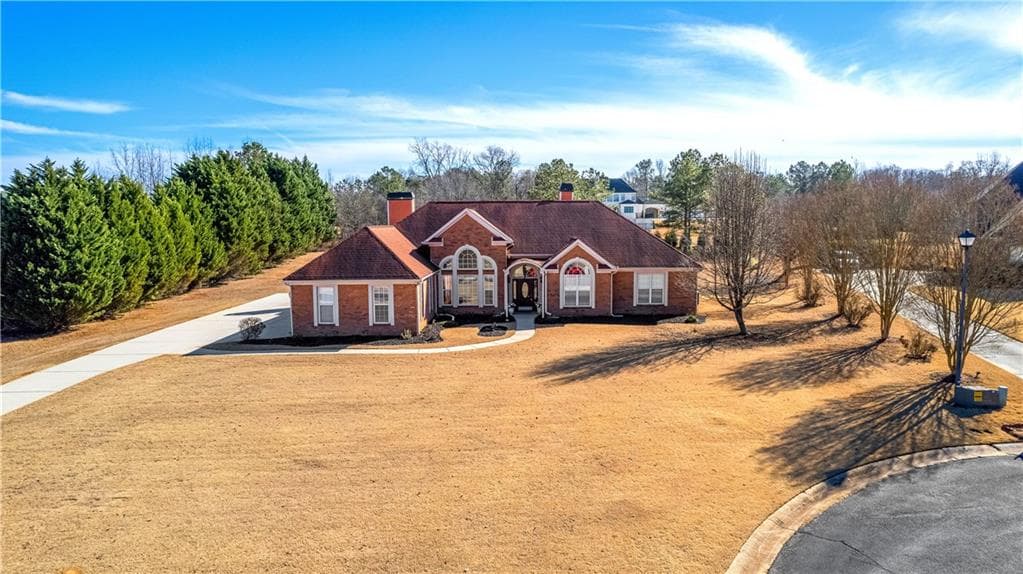 4 bedroom, 3 bathroom single family residence sold at 160 Thistlewood Lane, Fayetteville, GA 30214