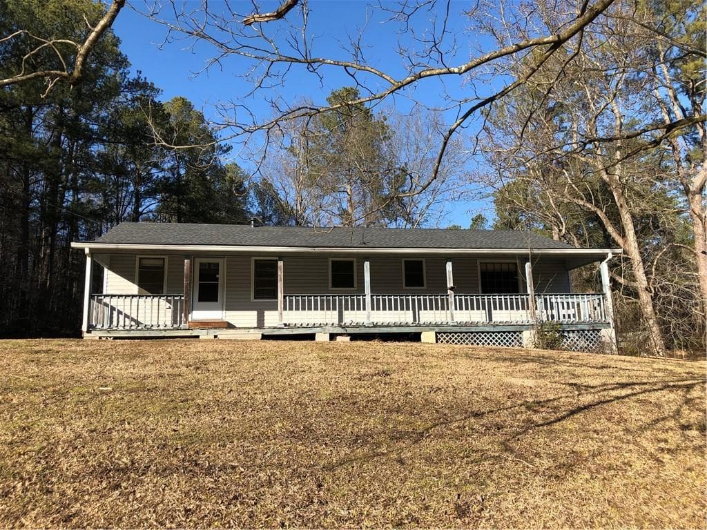 3 bedroom, 1 bathroom single family residence sold at 3991 Dabbs Bridge Road, Acworth, GA 30101