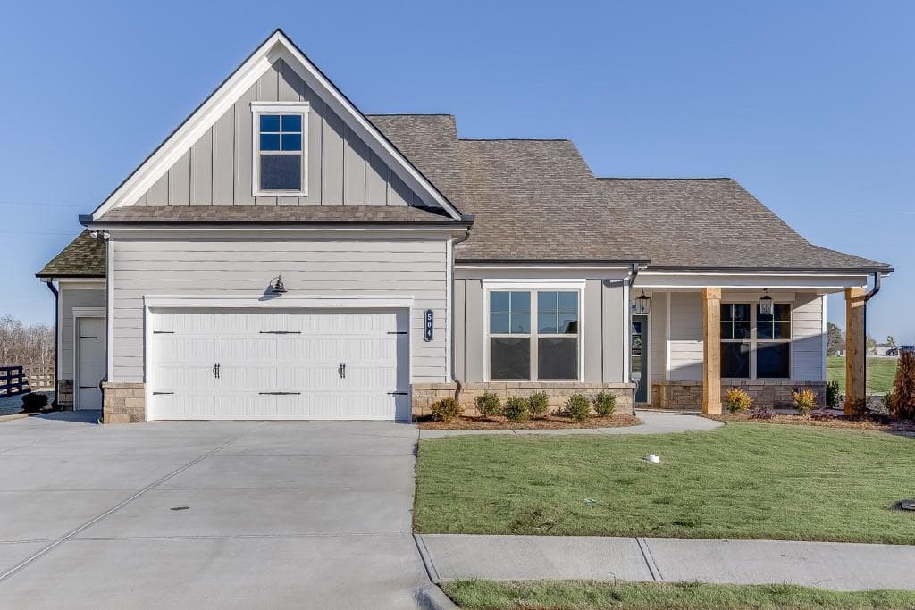 3 bedroom, 2 bathroom single family residence sold at 504 Glenside Drive, Jefferson, GA 30549