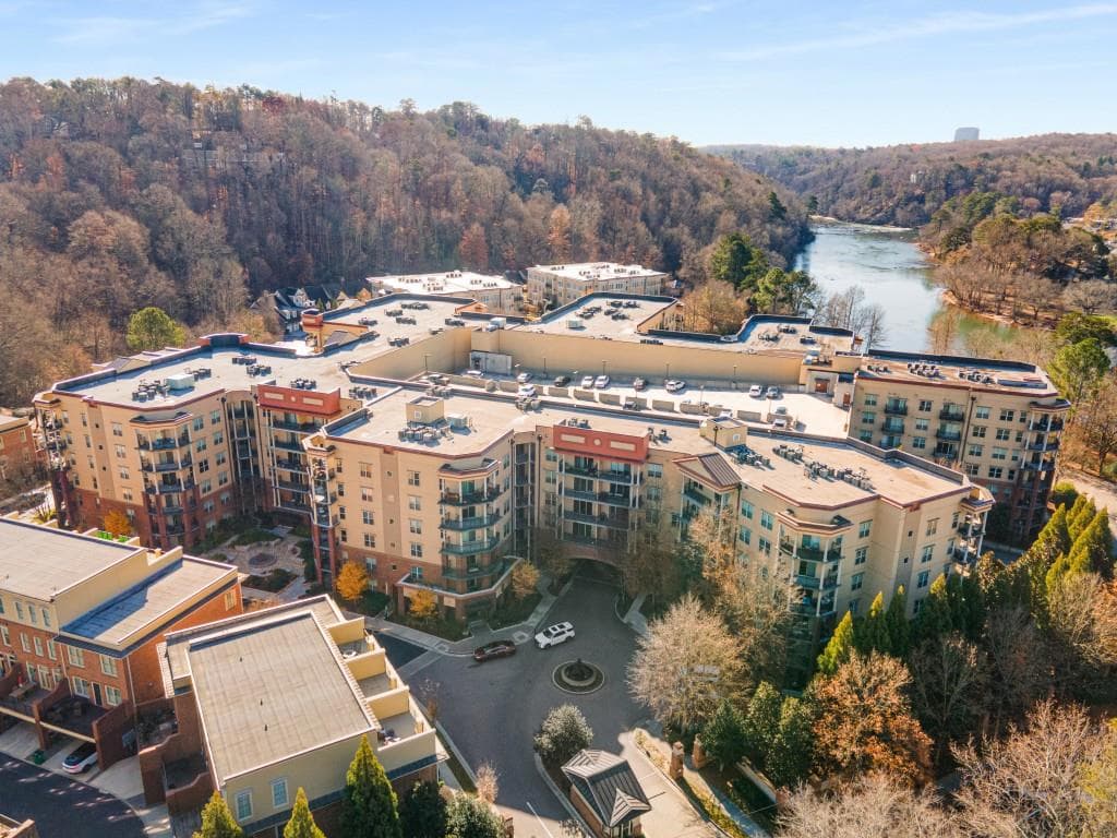 1 bedroom, 1 bathroom condominium sold at 200 River Vista Drive 330, Atlanta, GA 30339