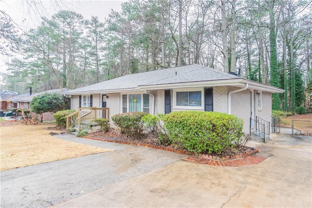 3 bedroom, 2 bathroom single family residence sold at 2534 Ben Hill Road, Atlanta, GA 30344