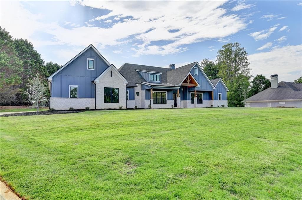 4 bedroom, 6 bathroom single family residence sold at 1225 Olde Lexington Road, Hoschton, GA 30548