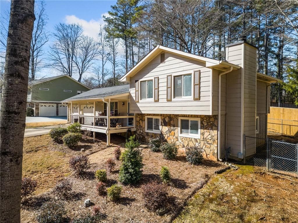 4 bedroom, 3 bathroom single family residence sold at 4331 BRANDON RIDGE Drive, Marietta, GA 30066