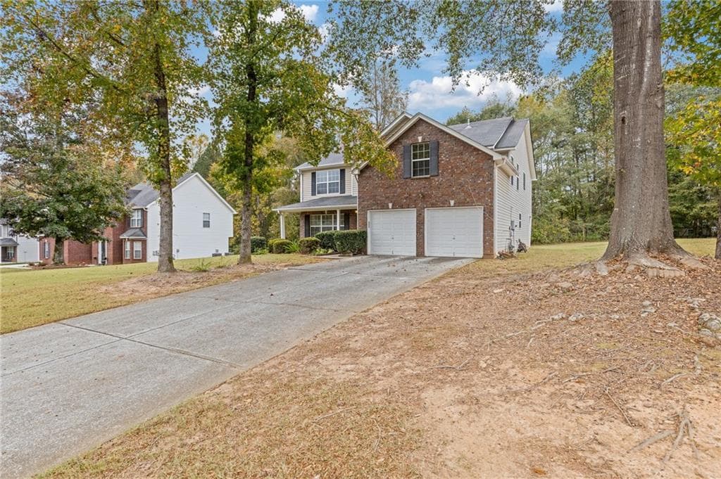 4 bedroom, 4 bathroom single family residence sold at 2015 Winding Crossing Trail, Fairburn, GA 30213