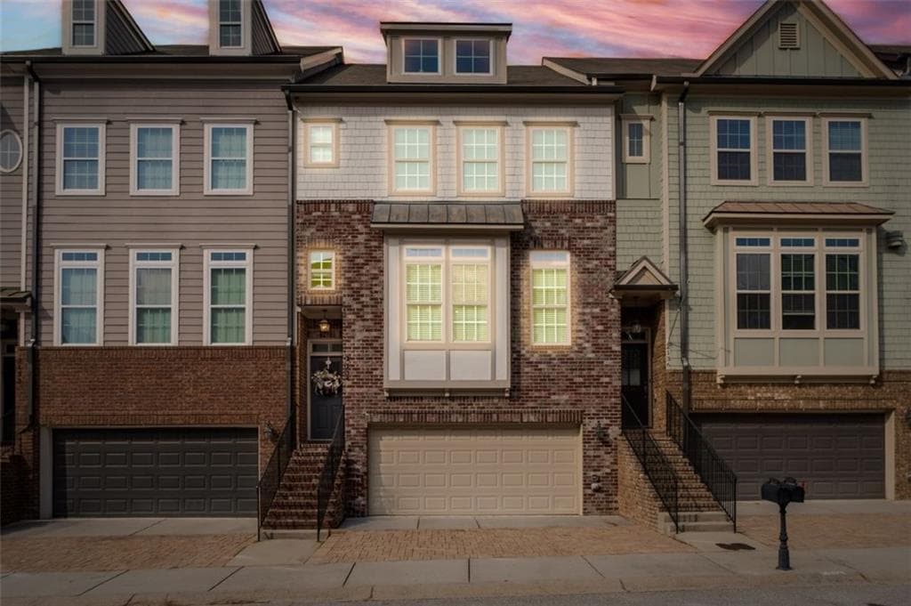 4 bedroom, 4 bathroom, 2,464 sq ft townhouse sold at 2134 Old Georgian Terrace, Atlanta, GA 30318