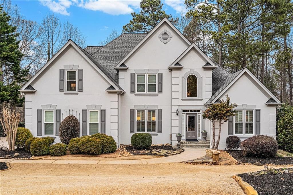 6 bedroom, 5 bathroom single family residence sold at 550 Bircham Way, Roswell, GA 30075