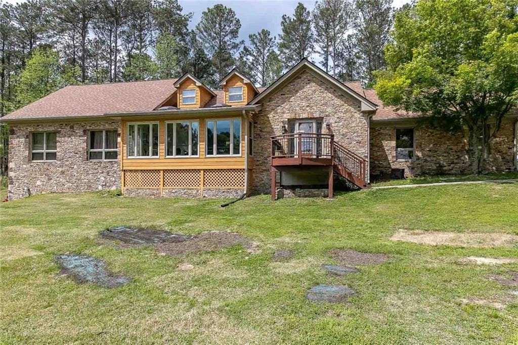 6 bedroom, 5 bathroom single family residence sold at 1907 Old Loganville Road, Loganville, GA 30052