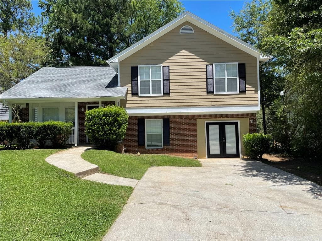 3 bedroom, 2 bathroom single family residence sold at 6048 Old Wellborn Trace, Lithonia, GA 30058