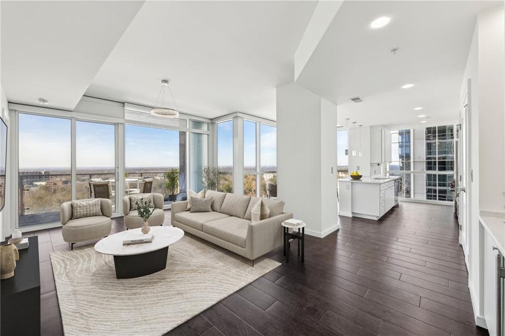 2 bedroom, 3 bathroom, 1,932 sq ft condominium sold at 3325 Piedmont Road 1702, Atlanta, GA 30305