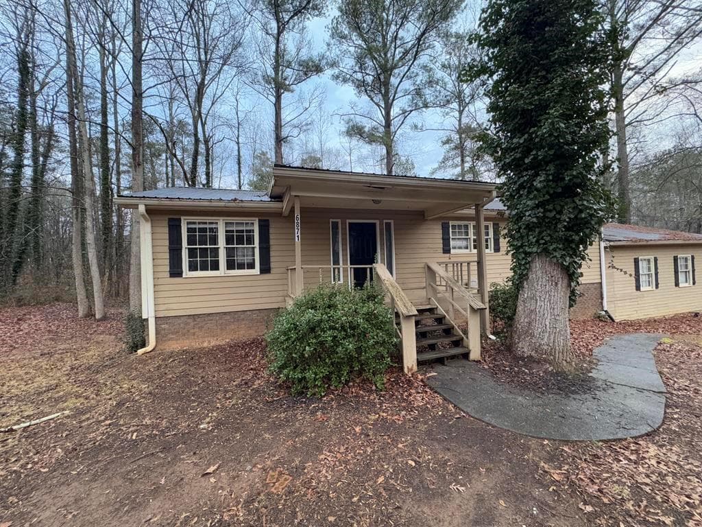 6871 Lakeshore Drive, Douglasville, GA 30135 — most recent listing photo