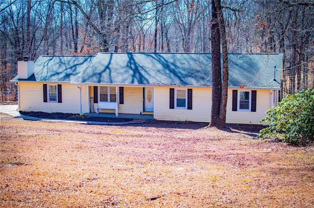 3 bedroom, 3 bathroom single family residence sold at 71 Oak Ridge Way, Bremen, GA 30110