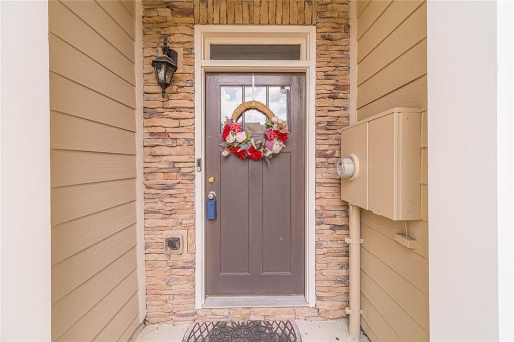 818 Arbor Crowne Drive, Lawrenceville, GA 30045 — most recent listing photo