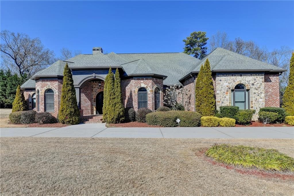 4 bedroom, 5 bathroom, 4,546 sq ft single family residence sold at 5547 Nelson Pointe Drive, Stone Mountain, GA 30087