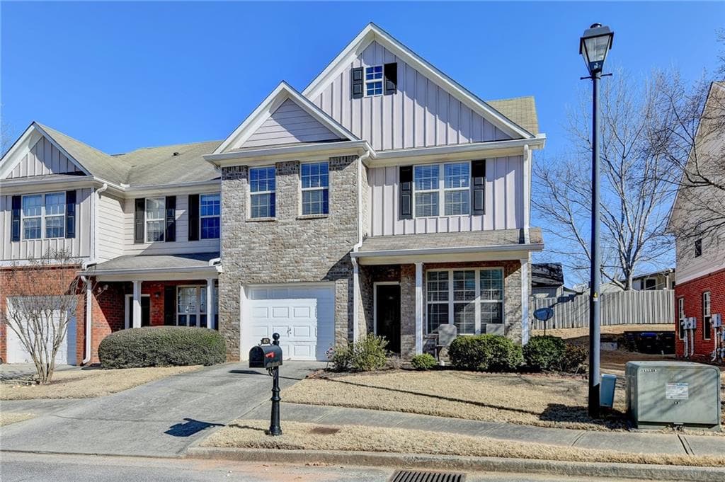 3 bedroom, 3 bathroom, 1,756 sq ft townhouse sold at 4029 Hill Station Court, Sugar Hill, GA 30518