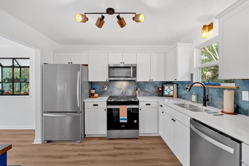 2 bedroom, 2 bathroom townhouse sold at 1284 Falling Water Drive, Smyrna, GA 30080