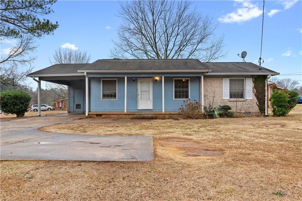 3 bedroom, 2 bathroom single family residence sold at 2971 Kensington Way, Rex, GA 30273