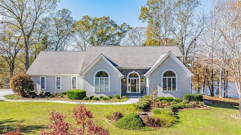 4 bedroom, 4 bathroom single family residence sold at 205 Pine Knott Road, Fayetteville, GA 30214