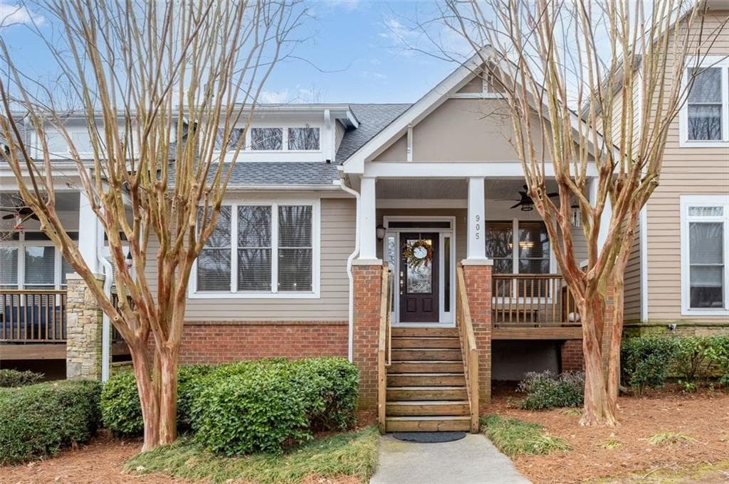 4 bedroom, 4 bathroom townhouse sold at 905 Freedom Lane, Roswell, GA 30075