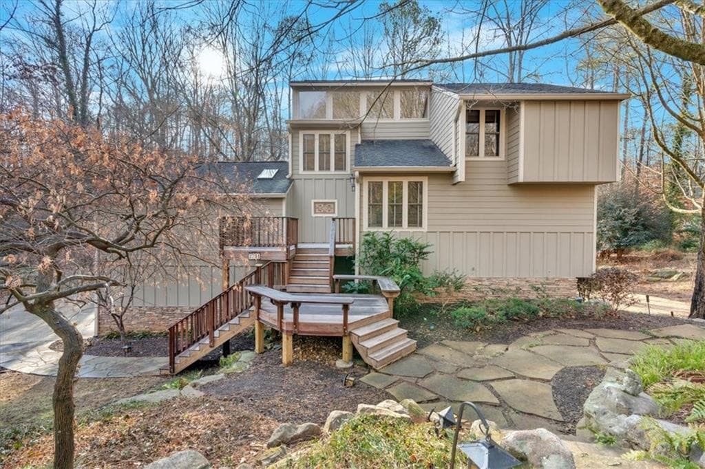 5 bedroom, 4 bathroom single family residence sold at 3791 Oxford Way, Marietta, GA 30062
