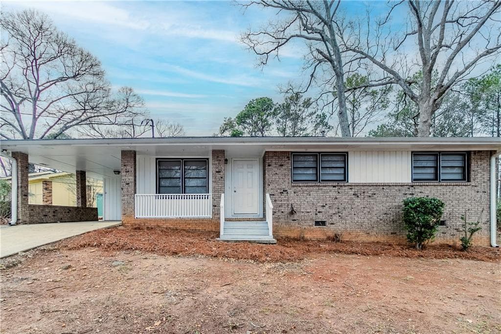 3 bedroom, 2 bathroom single family residence sold at 2600 Burkshire Road, Ellenwood, GA 30294