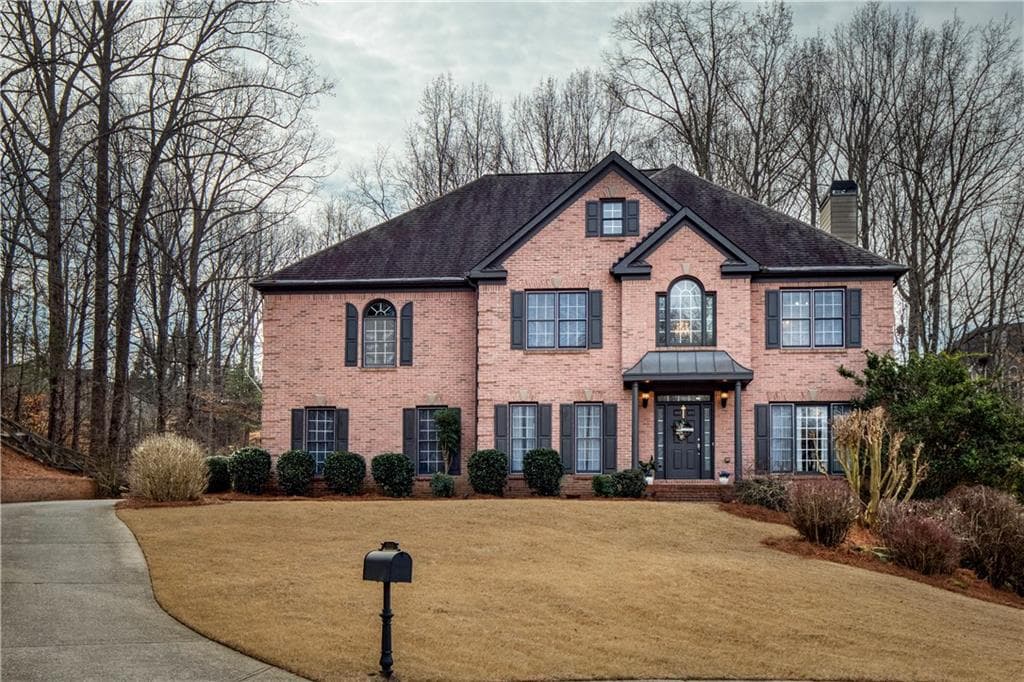 4 bedroom, 5 bathroom, 4,474 sq ft single family residence sold at 6860 Crofton Drive, Alpharetta, GA 30005