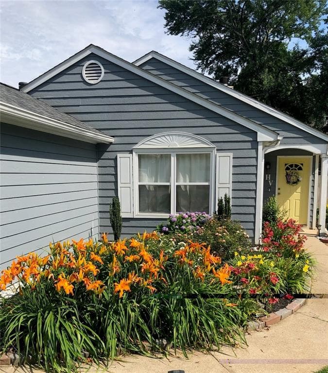 2 bedroom, 2 bathroom single family residence sold at 2425 Park Avenue, Austell, GA 30106