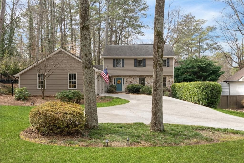 4 bedroom, 4 bathroom, 2,919 sq ft single family residence sold at 7405 Princeton Trace, Atlanta, GA 30328