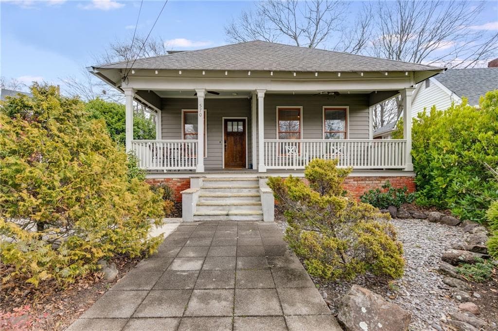 3 bedroom, 3 bathroom, 1,725 sq ft single family residence sold at 570 Flat Shoals Avenue, Atlanta, GA 30316