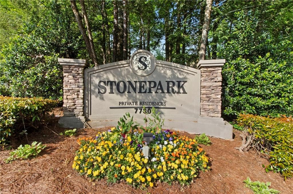 2 bedroom, 2 bathroom condominium sold at 7007 Wingate Way, Atlanta, GA 30350