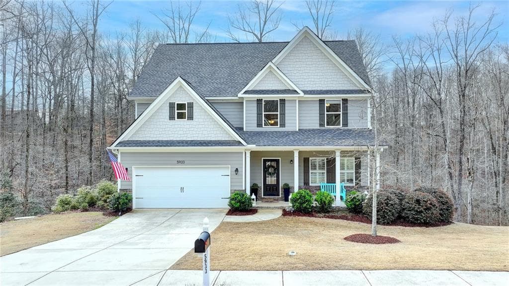 4 bedroom, 3 bathroom, 2,673 sq ft single family residence sold at 5933 Waterton Court, Gainesville, GA 30506