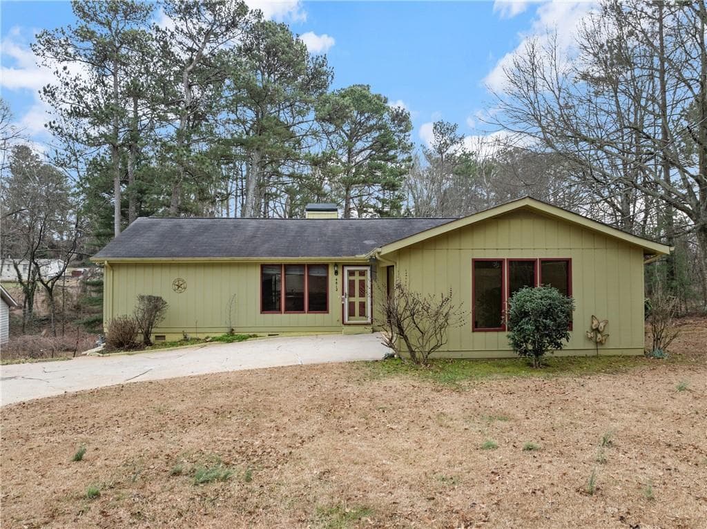 3 bedroom, 2 bathroom single family residence sold at 4812 Bentwood Drive, Oakwood, GA 30566