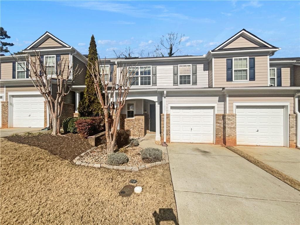 3 bedroom, 3 bathroom townhouse sold at 3972 Carlinswood Way, Stone Mountain, GA 30083