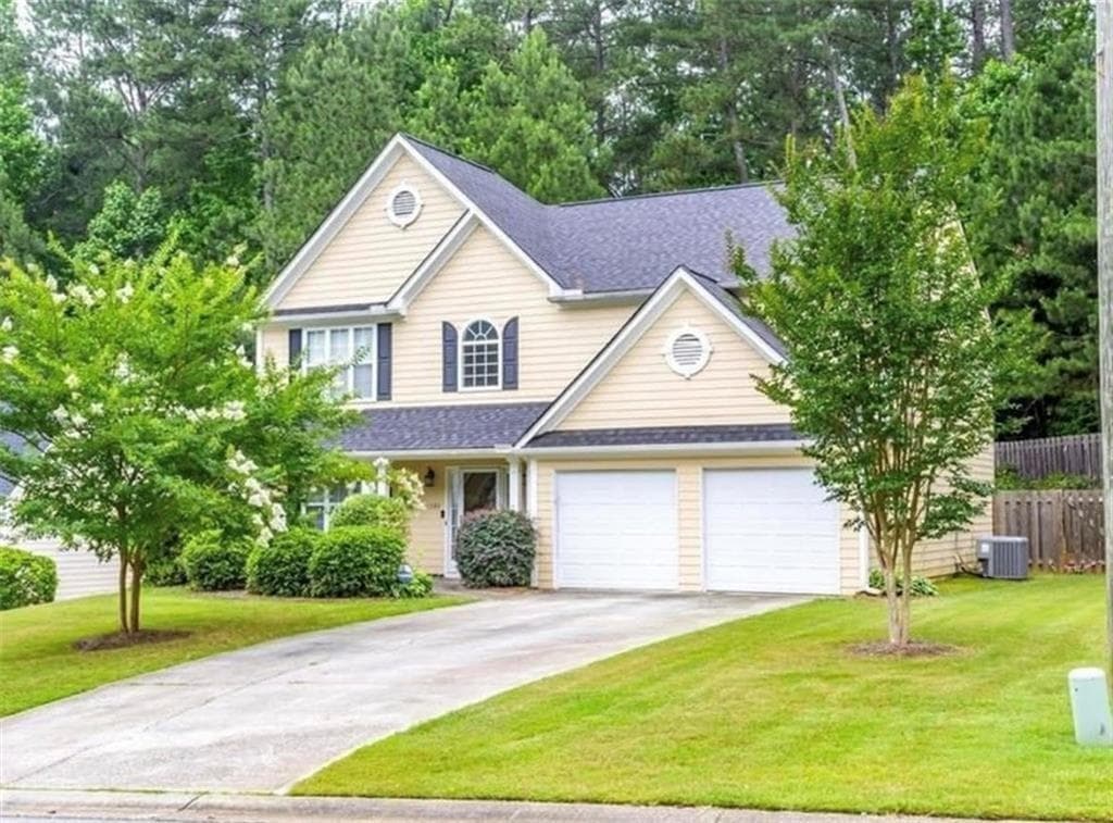 4 bedroom, 3 bathroom, 2,286 sq ft single family residence sold at 1593 Woodmore Drive, Marietta, GA 30008