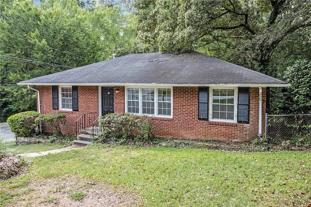 3 bedroom, 2 bathroom, 2,352 sq ft single family residence sold at 770 Bridgewater Street, Atlanta, GA 30310