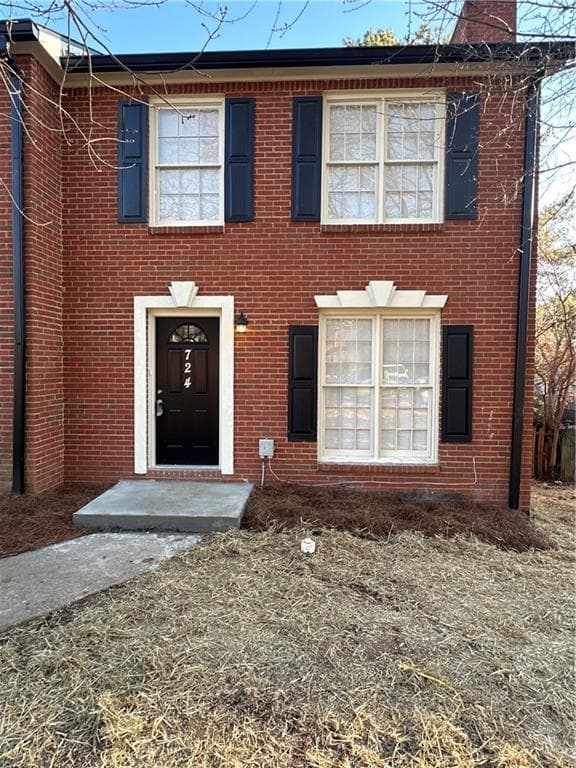 3 bedroom, 2 bathroom townhouse sold at 724 Redland Drive, Jonesboro, GA 30238