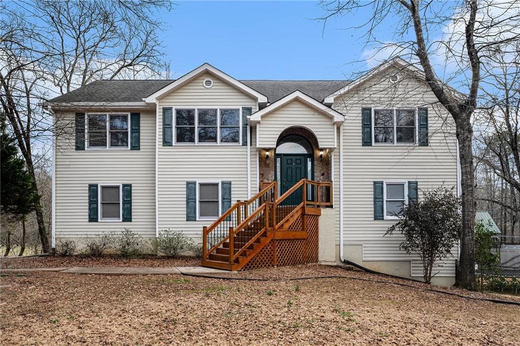 5 bedroom, 3 bathroom single family residence sold at 4981 Caney Creek Drive, Gainesville, GA 30507
