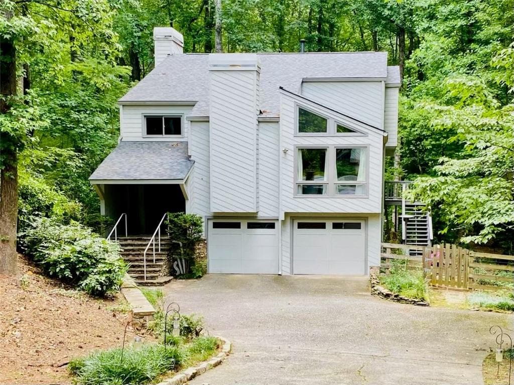 4 bedroom, 3 bathroom single family residence sold at 2690 Twin Creek Court, Marietta, GA 30062