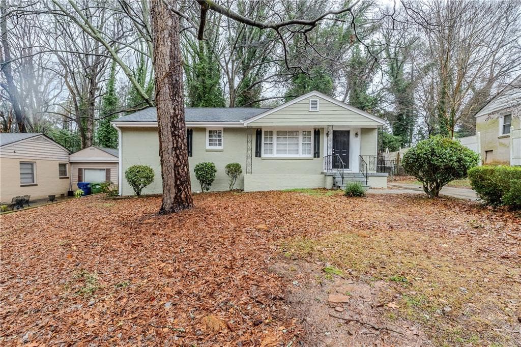 3 bedroom, 2 bathroom single family residence sold at 1850 Brewer Boulevard, Atlanta, GA 30310