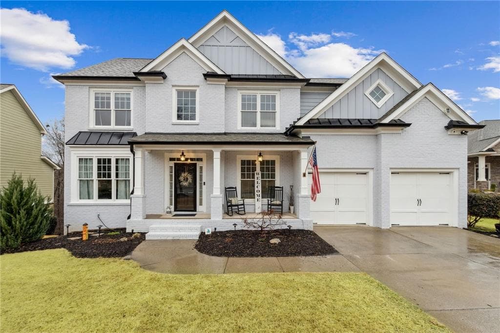 5 bedroom, 5 bathroom single family residence sold at 7506 Brookstone Circle, Flowery Branch, GA 30542