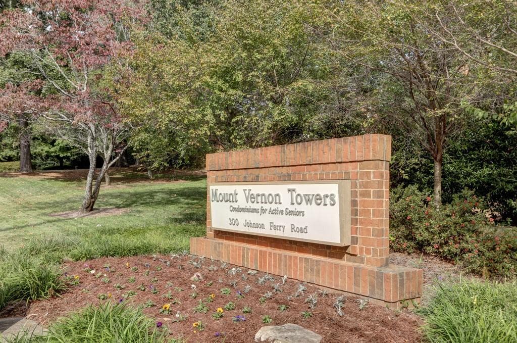 1 bedroom, 1 bathroom condominium sold at 300 Johnson Ferry Road B411, Atlanta, GA 30328
