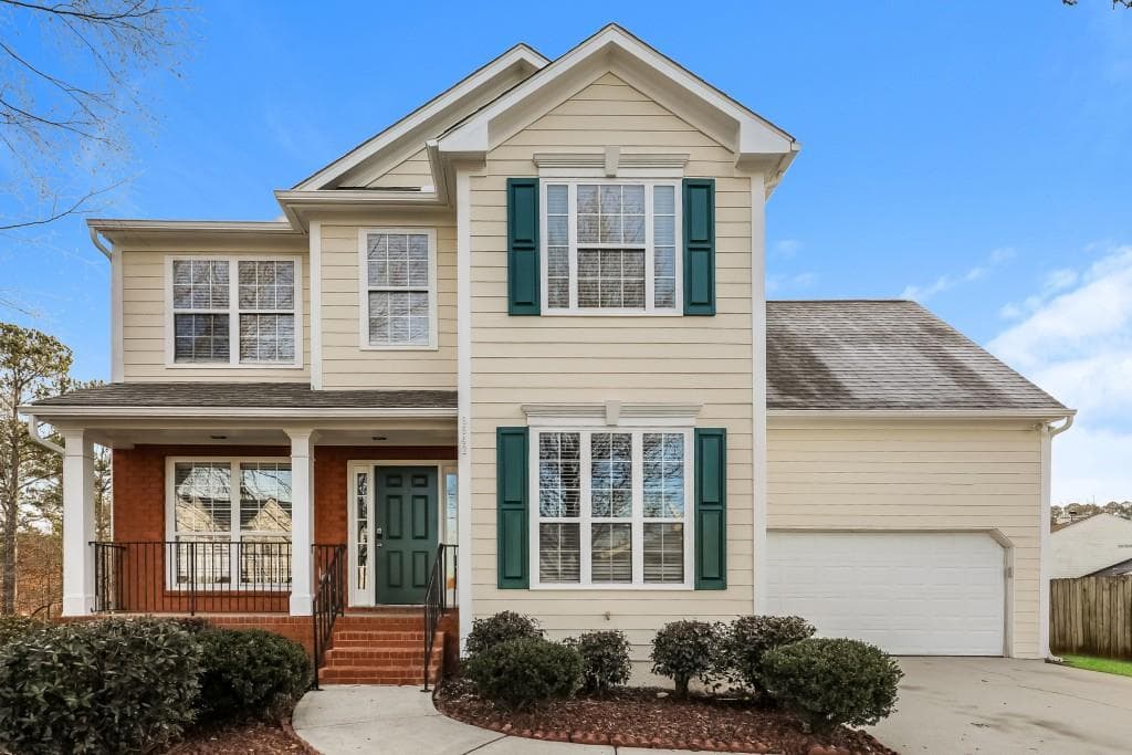 4 bedroom, 3 bathroom single family residence sold at 8542 Lakemeadow Drive, Union City, GA 30291