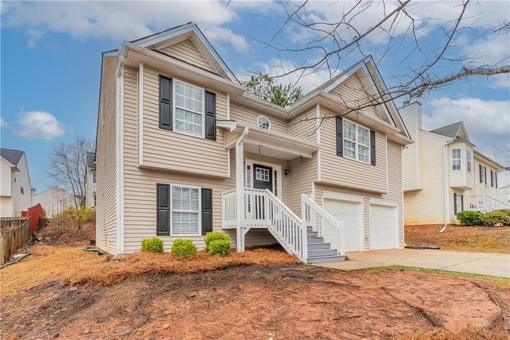 6 bedroom, 3 bathroom single family residence sold at 6557 Snow Bird Lane, Douglasville, GA 30134