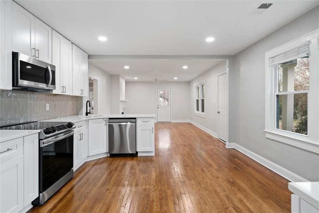 3 bedroom, 2 bathroom single family residence sold at 207 GARRISON Road, Marietta, GA 30008