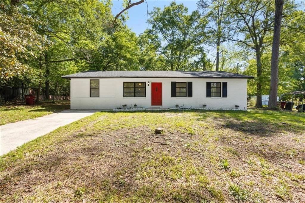 3 bedroom, 1 bathroom single family residence sold at 4420 Pinedale Drive, Macon, GA 31206