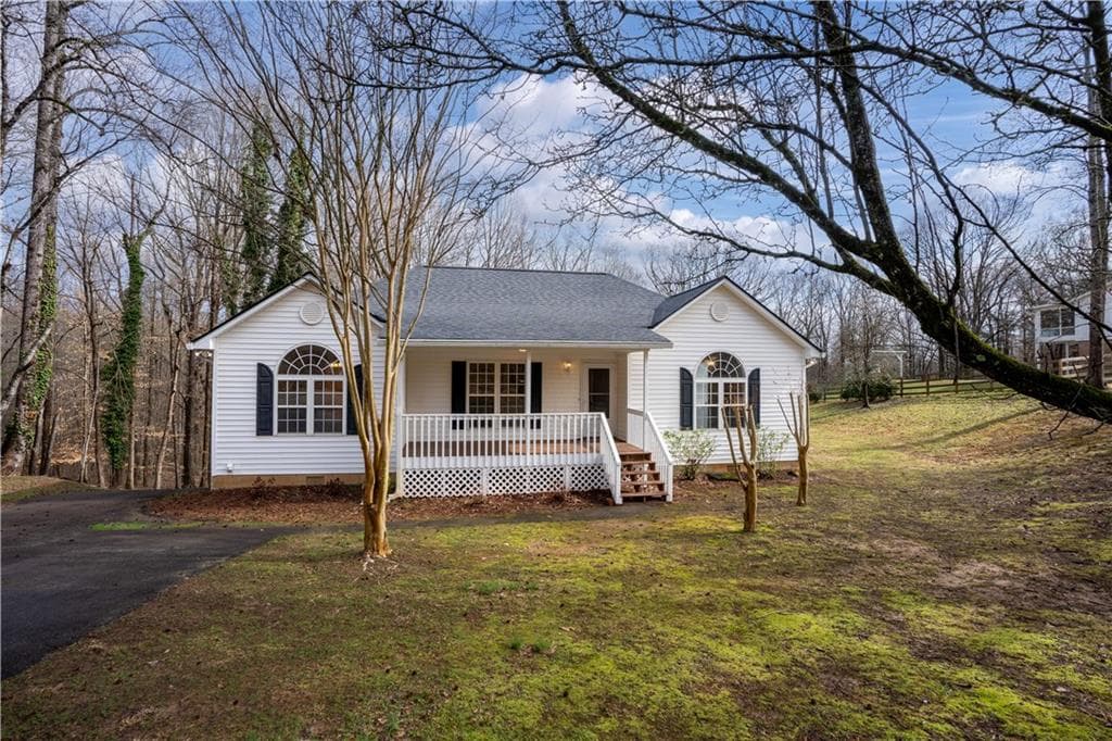 3 bedroom, 2 bathroom single family residence sold at 1091 Antioch Campground Road, Gainesville, GA 30506