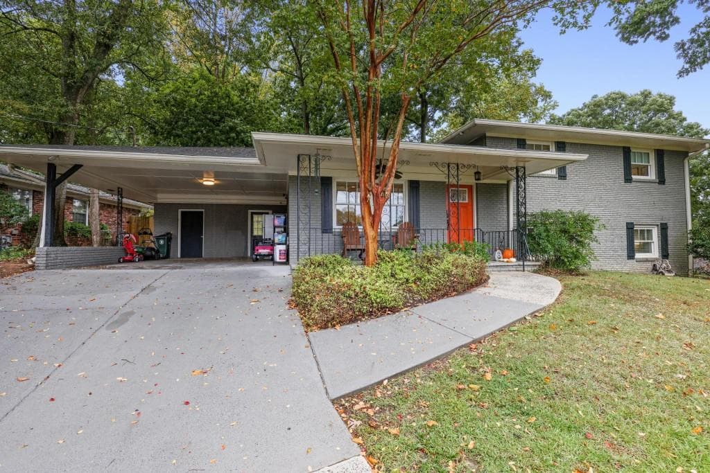 4 bedroom, 3 bathroom, 2,068 sq ft single family residence sold at 2837 Marlin Drive, Chamblee, GA 30341