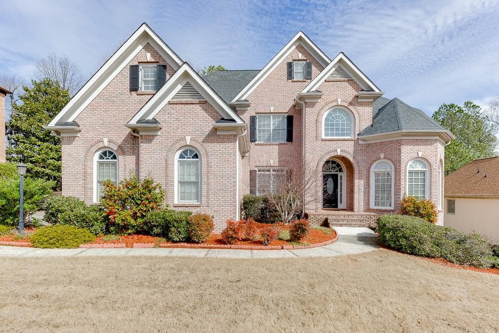 6 bedroom, 5 bathroom single family residence sold at 3835 Greenside Court, Dacula, GA 30019