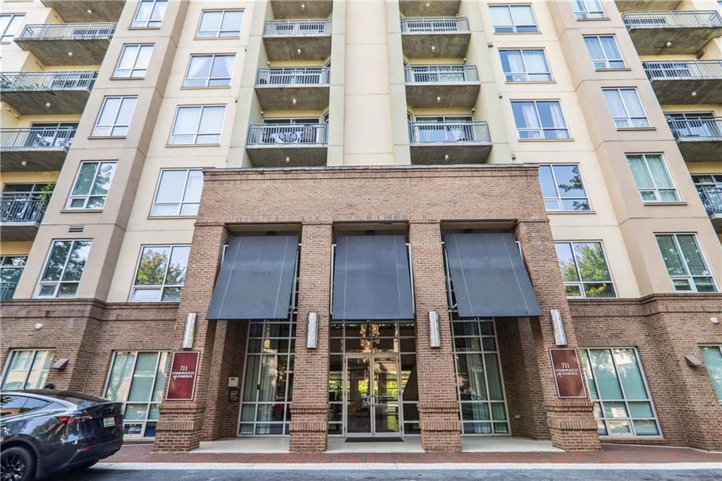 1 bedroom, 1 bathroom condominium sold at 711 Cosmopolitan Drive 341, Atlanta, GA 30324