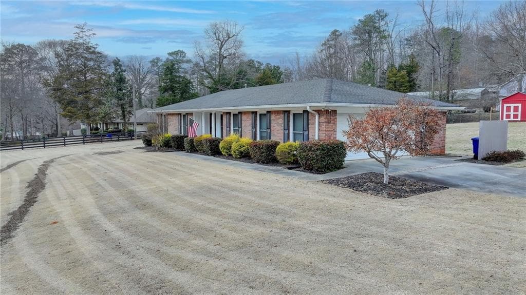 3 bedroom, 2 bathroom, 1,628 sq ft single family residence sold at 2111 Jade Drive, Canton, GA 30115