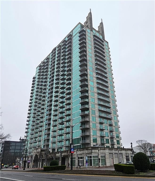2 bedroom, 2 bathroom, 1,045 sq ft condominium sold at 361 17th Street 1822, Atlanta, GA 30363